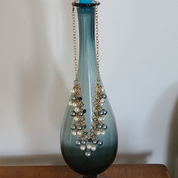 Pearlescent statement necklace - Picture 2 of 3